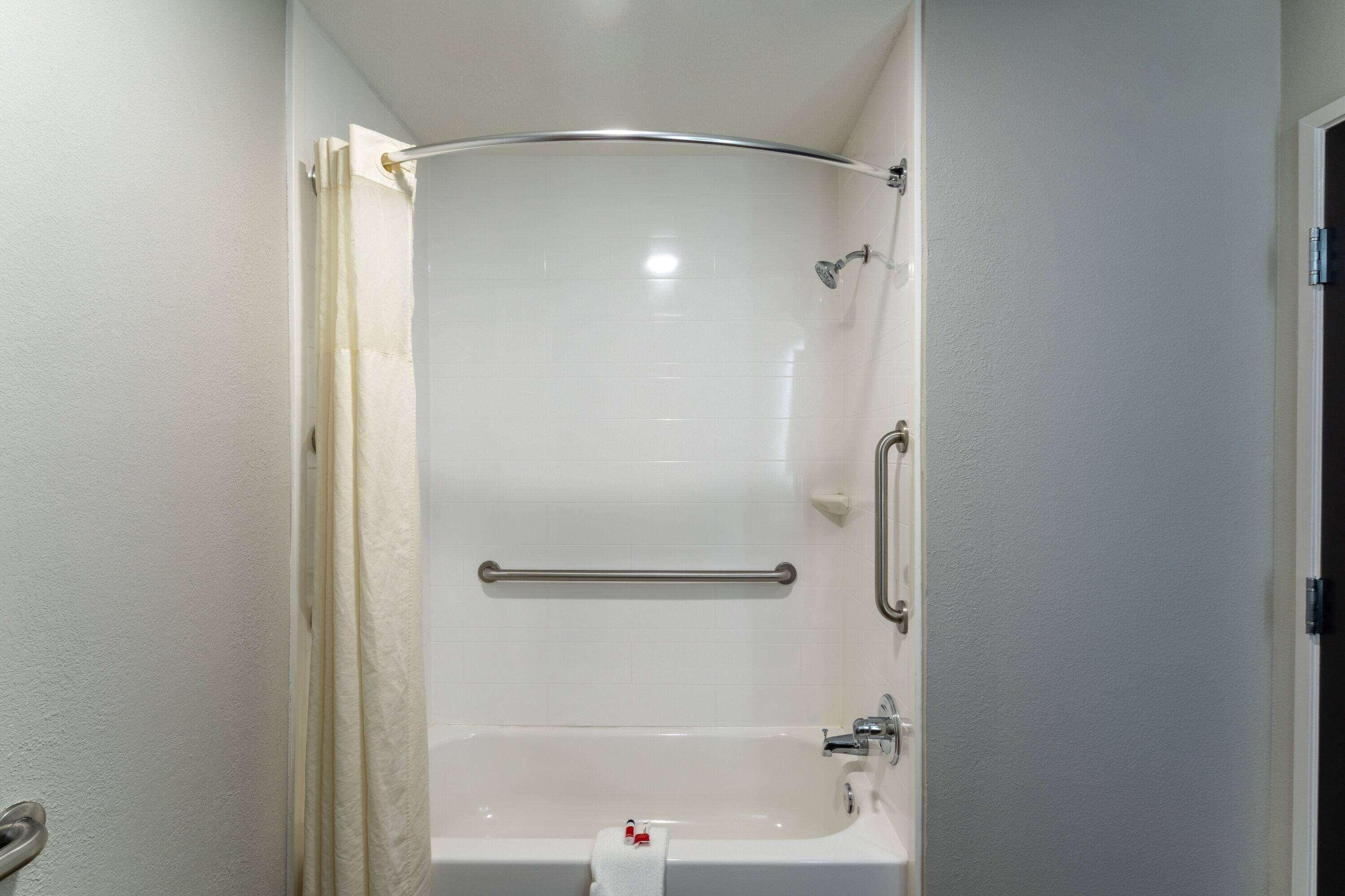 Microtel Inn & Suites By Wyndham Savannah/Pooler Buitenkant foto