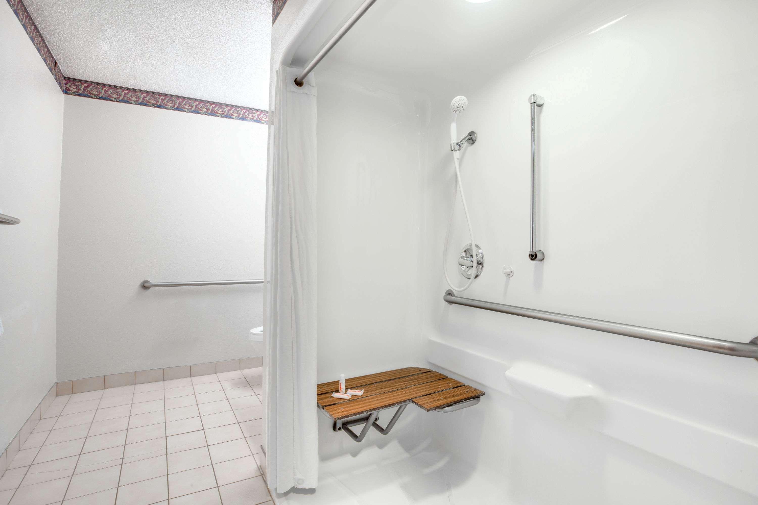 Microtel Inn & Suites By Wyndham Savannah/Pooler Buitenkant foto