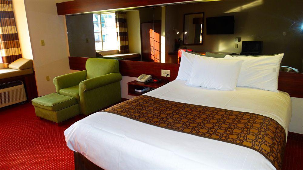 Microtel Inn & Suites By Wyndham Savannah/Pooler Buitenkant foto