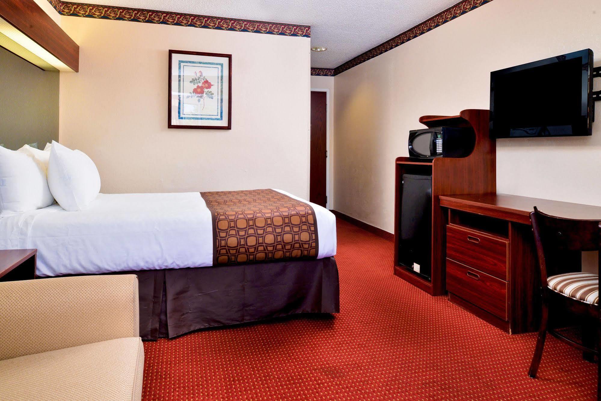 Microtel Inn & Suites By Wyndham Savannah/Pooler Buitenkant foto