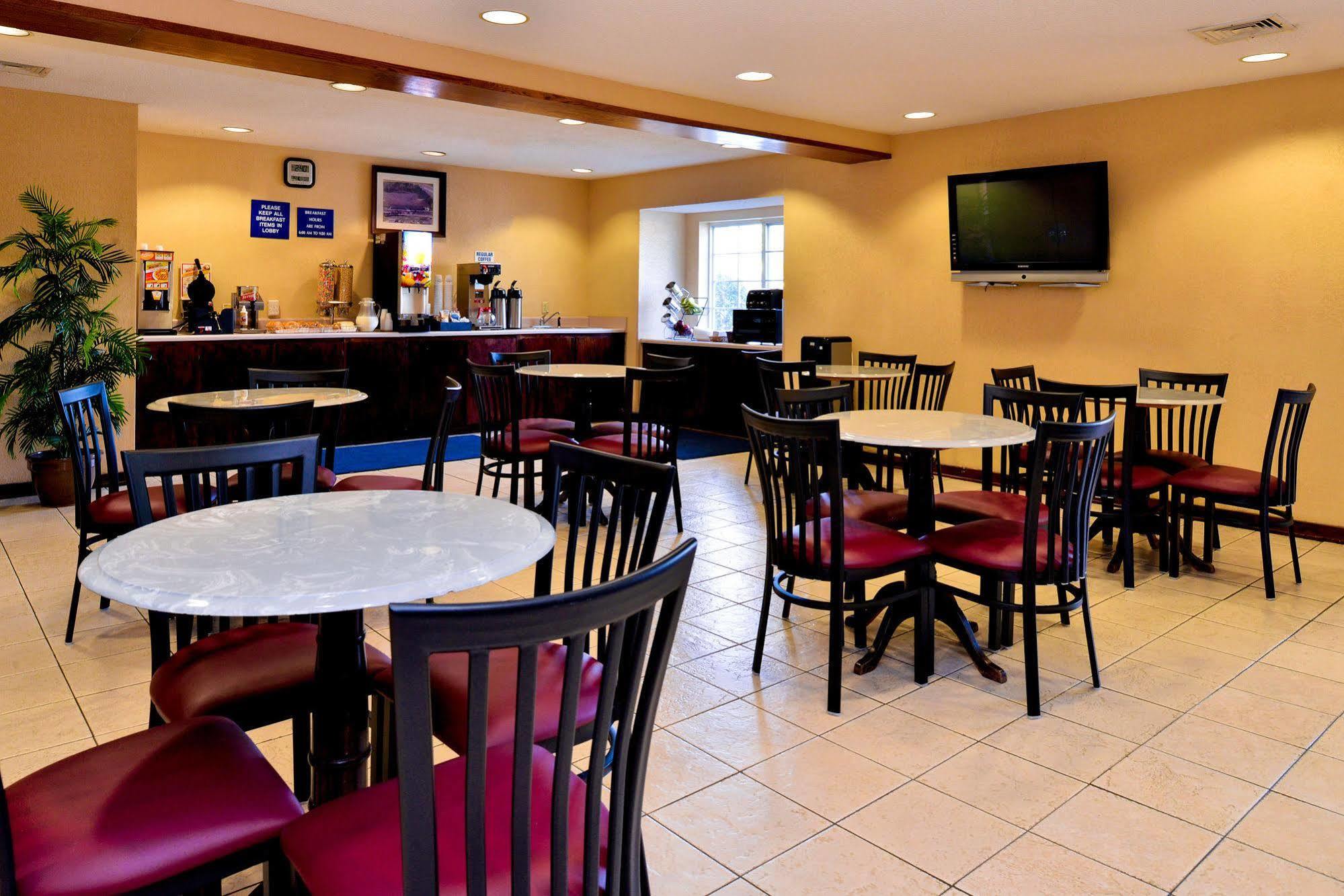 Microtel Inn & Suites By Wyndham Savannah/Pooler Buitenkant foto